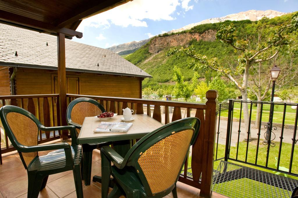 Bungalows La Borda D'Arnaldet Villanova Dış mekan fotoğraf